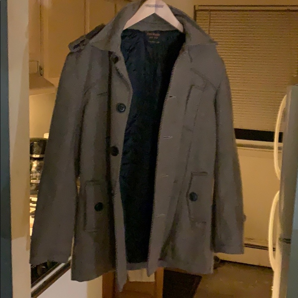 Men’s pea coat gently used